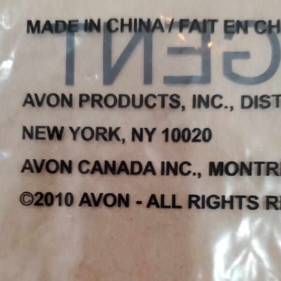 Avon Silver Cosmetic Bag - Picture 2 of 5